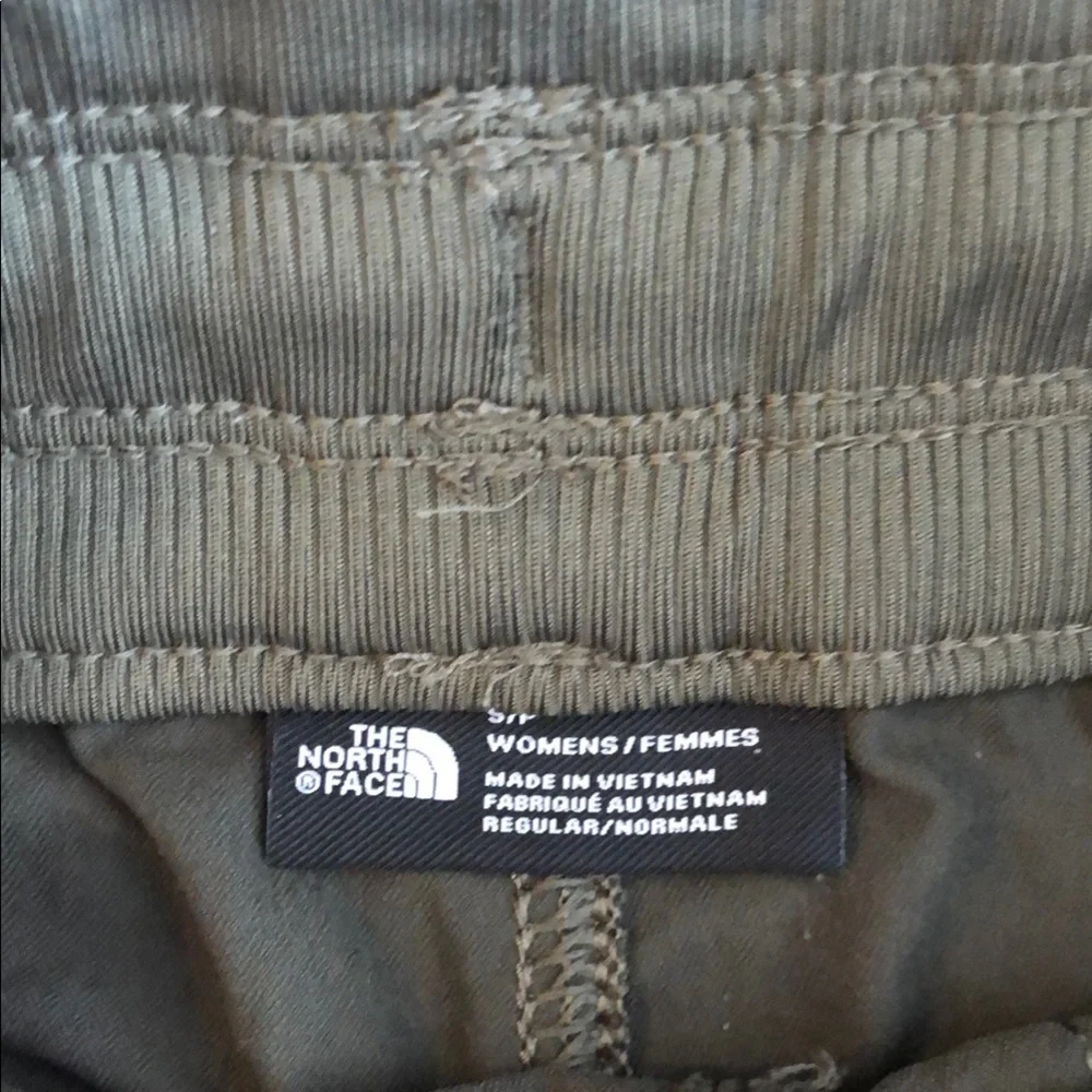 The North Face Green Track Pants with Elastic Waistband and Cuffs - Picture 2 of 3